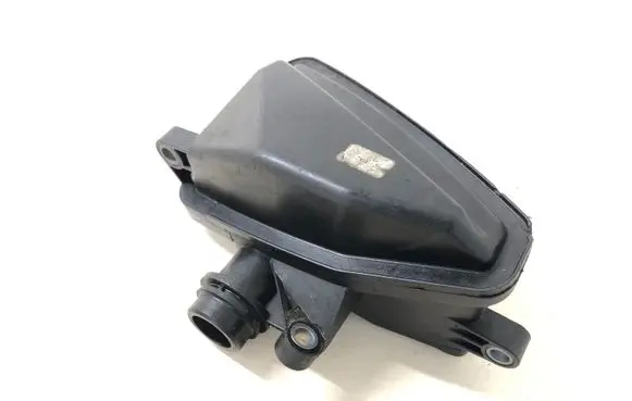 Mercedes-Benz E W212 Intake resonator A6421400087