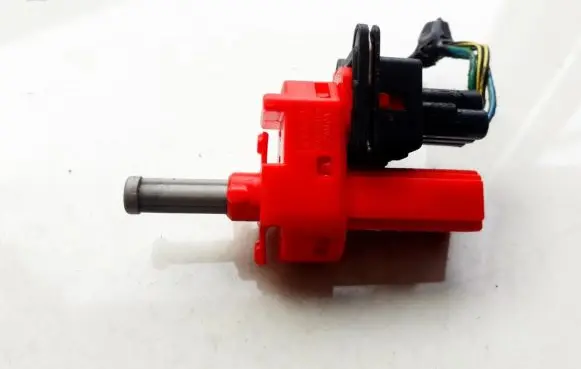 Brake pedal sensor switch
