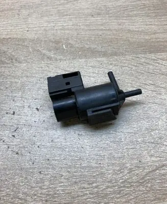 Mazda Premacy Vacuum valve K5T49091