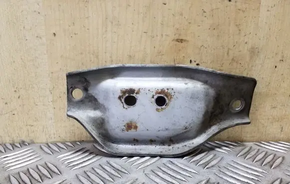 Subaru Forester SH Engine mounting bracket