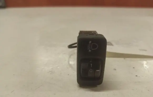 Toyota Avensis Verso Headlight level height control switch
