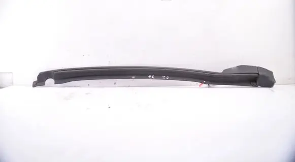 Chrysler Town u0026 Country V Trunk rubber seal (body) 3030445EDR