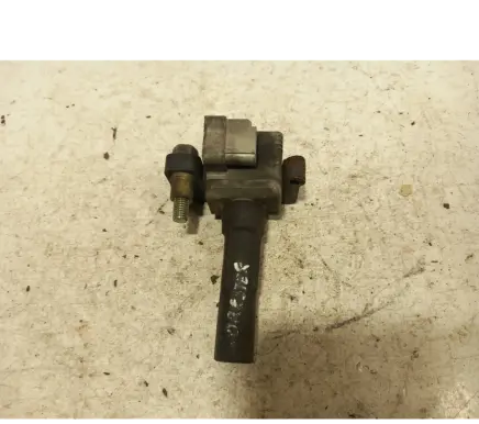 Subaru Forester SF High voltage ignition coil FK0186