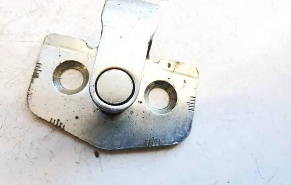 Opel Meriva A Front door lock loop/hook striker 96336