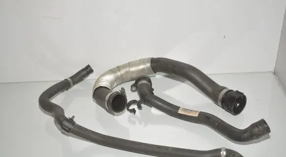 BMW 5 F10 F11 Engine coolant pipe/hose 7581872 7581063 7581942