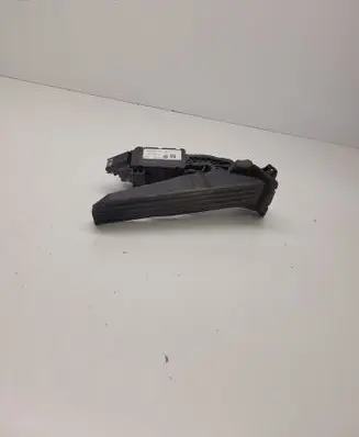 Volkswagen PASSAT B6 Accelerator throttle pedal 1K1721503L 6PV00860000