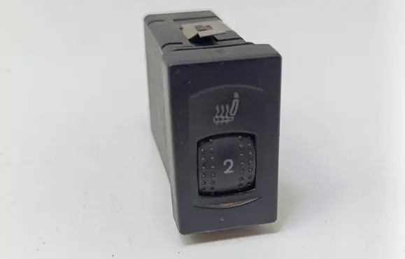 Volkswagen PASSAT B5.5 Seat heating switch 3B0963563C