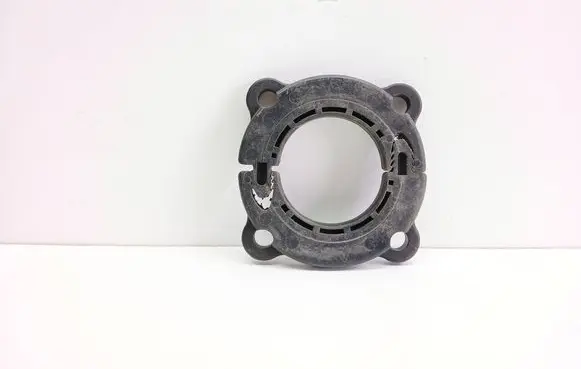 Opel Astra H Lower shock absorber bracket 