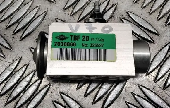 Volvo V70 Air conditioning (A/C) expansion valve 7036866 326527