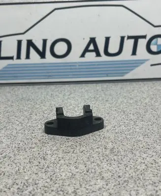 BMW 5 E60 E61 Fuel Injector clamp holder 13537787215