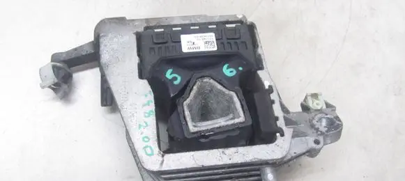 Soporte de montaje del motor