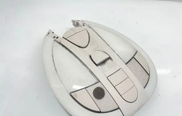 Mercedes-Benz E W211 Front seat light A2118209001