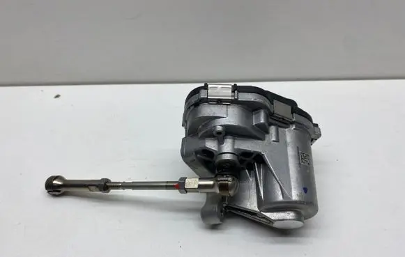 Porsche Macan (95B) Turbine electric control actuator A2C16703900