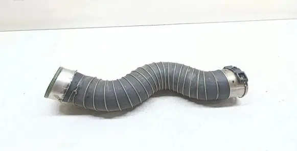 Intercooler hose/pipe