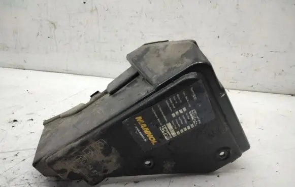 Renault Scenic II - Grand scenic II Fuse box cover 8200356339