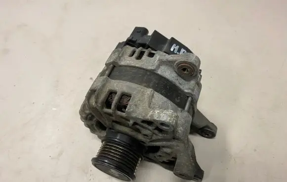 Mercedes-Benz C W205 Generator/alternator A0009060922 0125711100