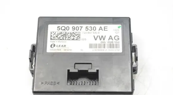 Volkswagen PASSAT B8 Other control units/modules 5Q0907530AE