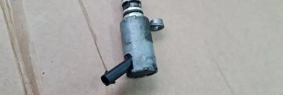 Audi S5 F5 Oil pressure sensor 06M115393D