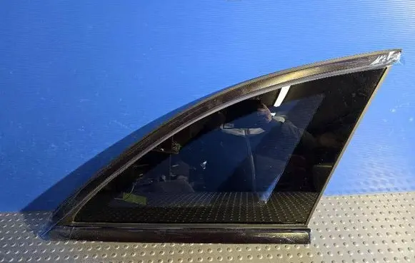 Mercedes-Benz C W205 Rear side window A2056707200