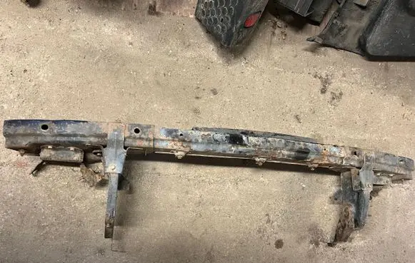 Opel Frontera B Front bumper cross member
