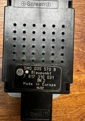 Volkswagen Golf VI Aerial antenna amplifier 5m0035570b