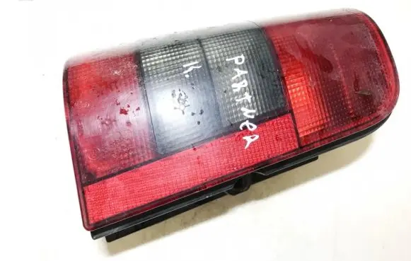 Peugeot Partner Rear/tail lights