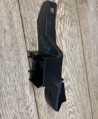 Lexus NX Radiator mount bracket C67329