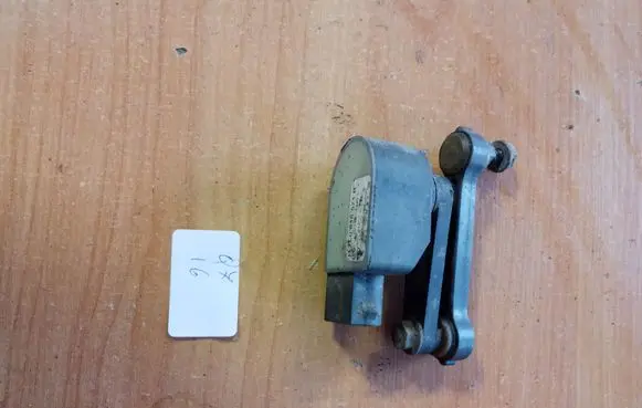 Rear air suspension level height sensor
