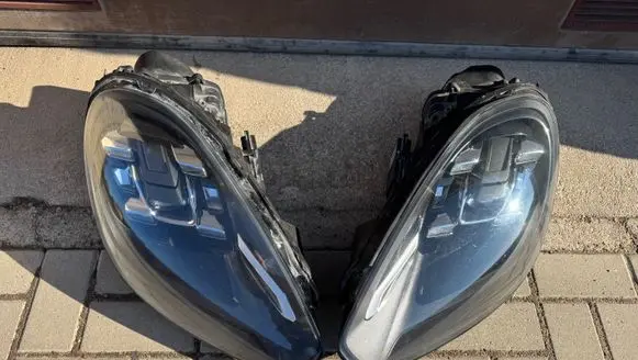 Porsche Cayenne (92A) Headlights/headlamps set 7P5941035H 7P5941036F