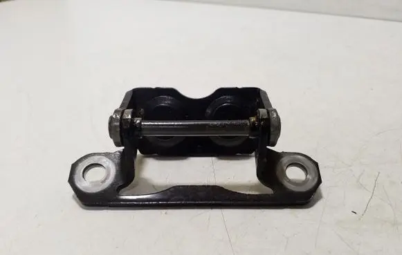 Subaru Impreza VI Tailgate/trunk/boot hinge
