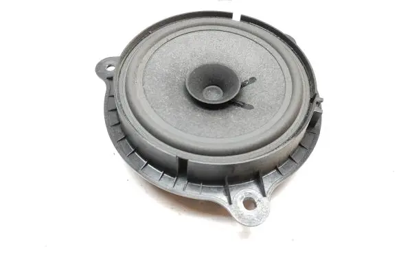 Nissan NV400 Front door high frequency speaker
