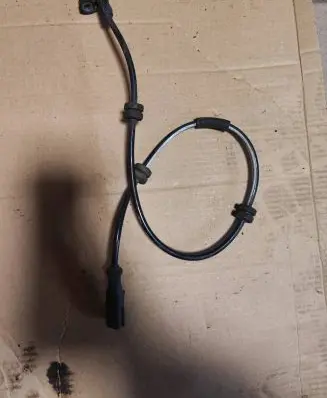 Ford Fiesta ABS rear brake sensor 8V512C190AA CF330