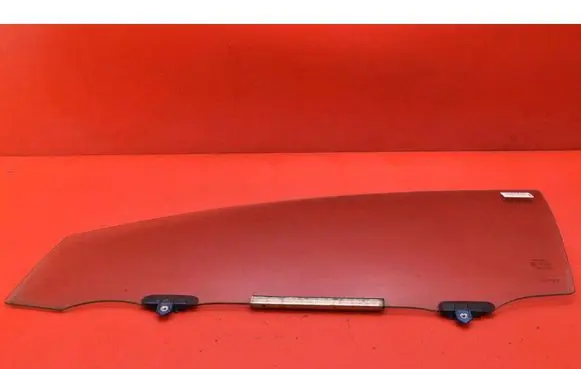Toyota Auris E180 Front door window glass four-door 