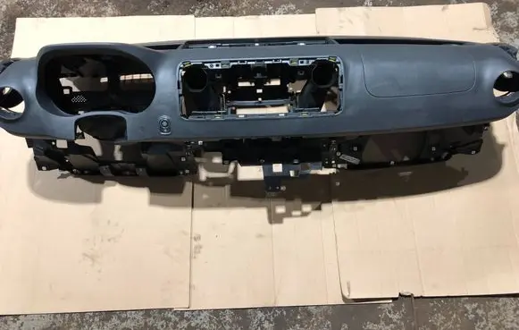 Mercedes-Benz Sprinter W907 W910 Dashboard
