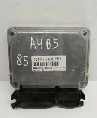 Audi A4 S4 B5 8D Engine control unit/module 3B0907557B