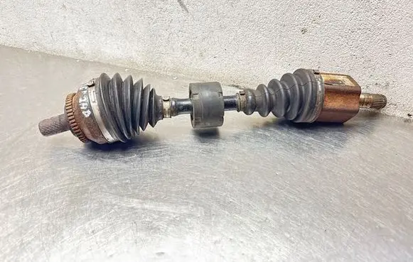 Volvo XC70 Front driveshaft P30735152 T050829 8150151477