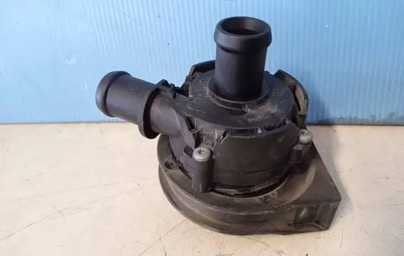 Skoda Octavia Mk3 (5E) Electric auxiliary coolant/water pump 5G0965567A 5G0965567