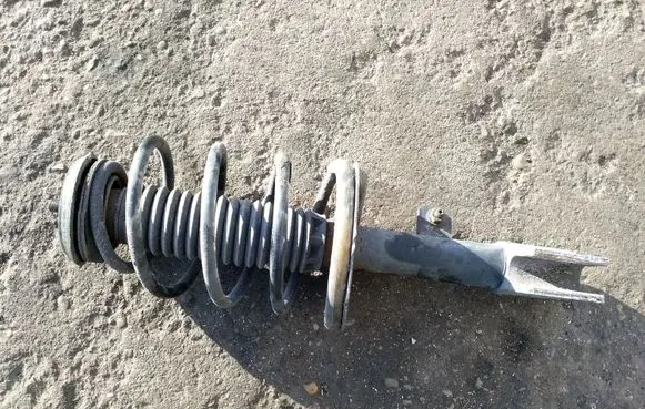 Citroen C4 I Front shock absorber/damper
