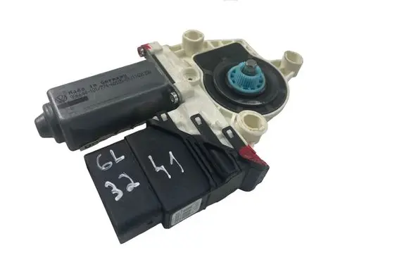 Skoda Octavia Mk3 (5E) Rear door window regulator motor 5K0959704A