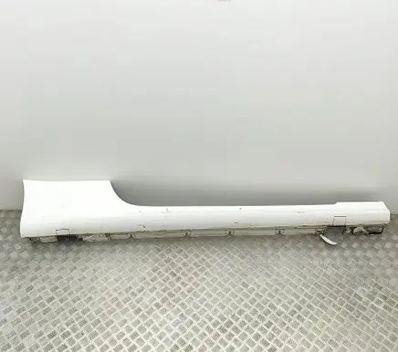 Mercedes-Benz E W238 Sill A2386907402