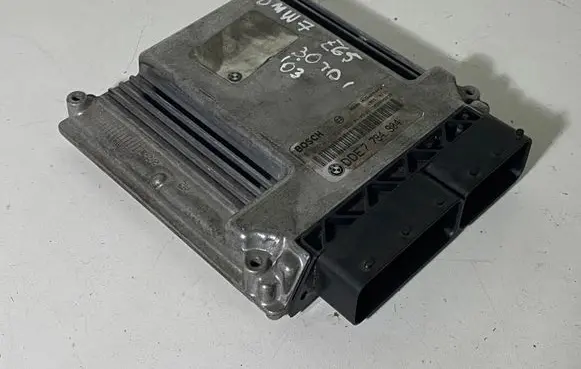BMW 7 E65 E66 Engine control unit/module 7794904 0281011231