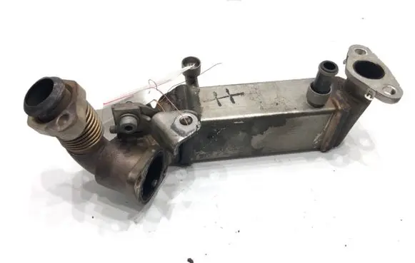 BMW 1 E81 E87 EGR valve cooler 7805189