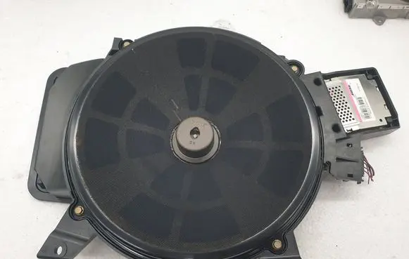 Audi A8 S8 D3 4E Subwoofer speaker 4E0035412A