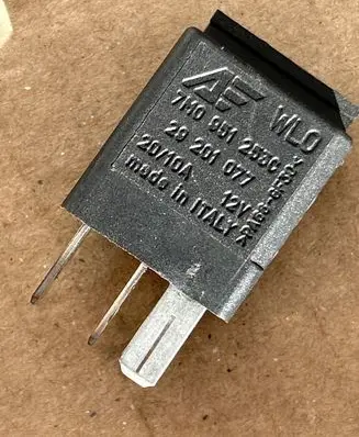 Volkswagen Golf V Other relay 7M0951253C 29201077 20110A