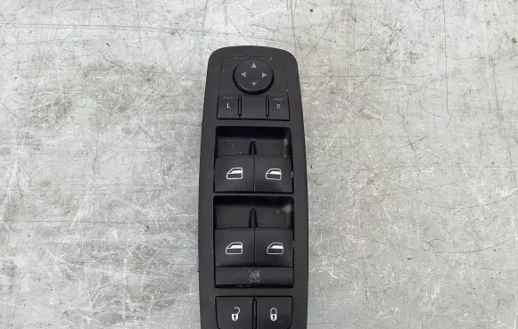 Chrysler Town & Country V Electric window control switch 68110871AA 10091431