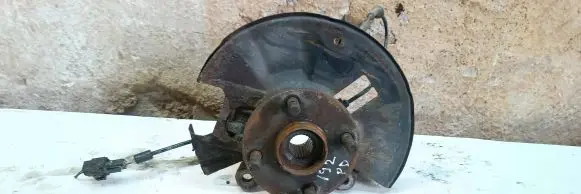 Mazda 2 Front wheel hub