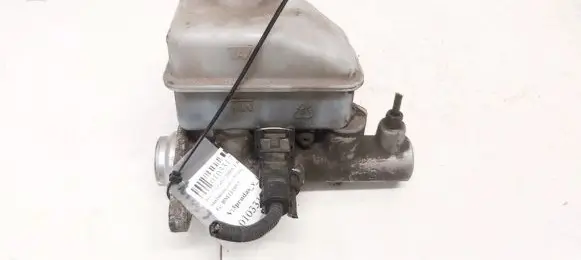 Master brake cylinder