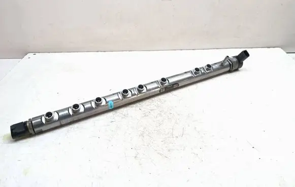 BMW 5 F10 F11 Fuel main line pipe 0445216036 7805423