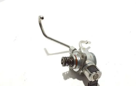 Volvo S60 Fuel injection high pressure pump 32140068