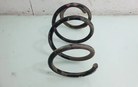 Dacia Sandero II Front coil spring 